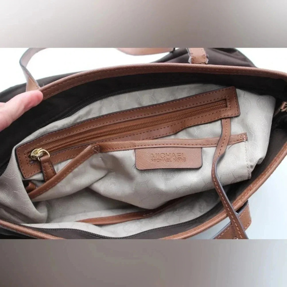 Michael Kors tote bag - Picture 6 of 14